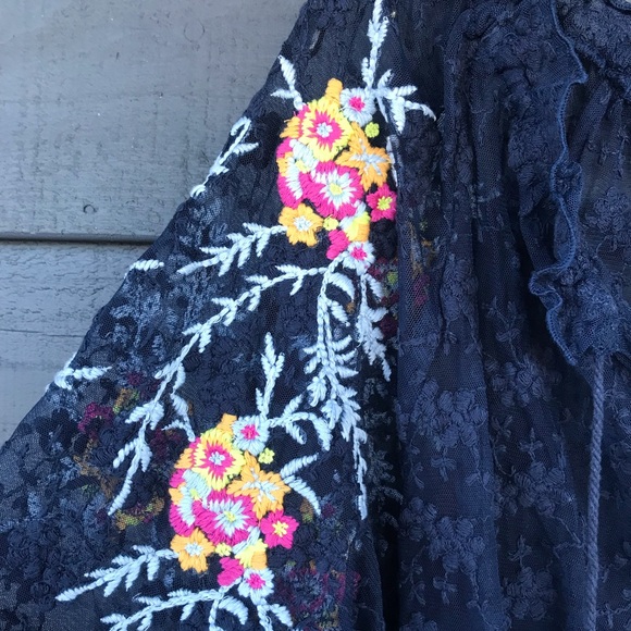 Free People Jubilee Floral Lace embroidered Top Size XS - Picture 3 of 4